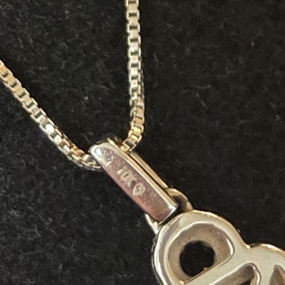 Diamond Necklace 1/4 ct tw Princess-Cut In 10K White Gold - Picture 9 of 12